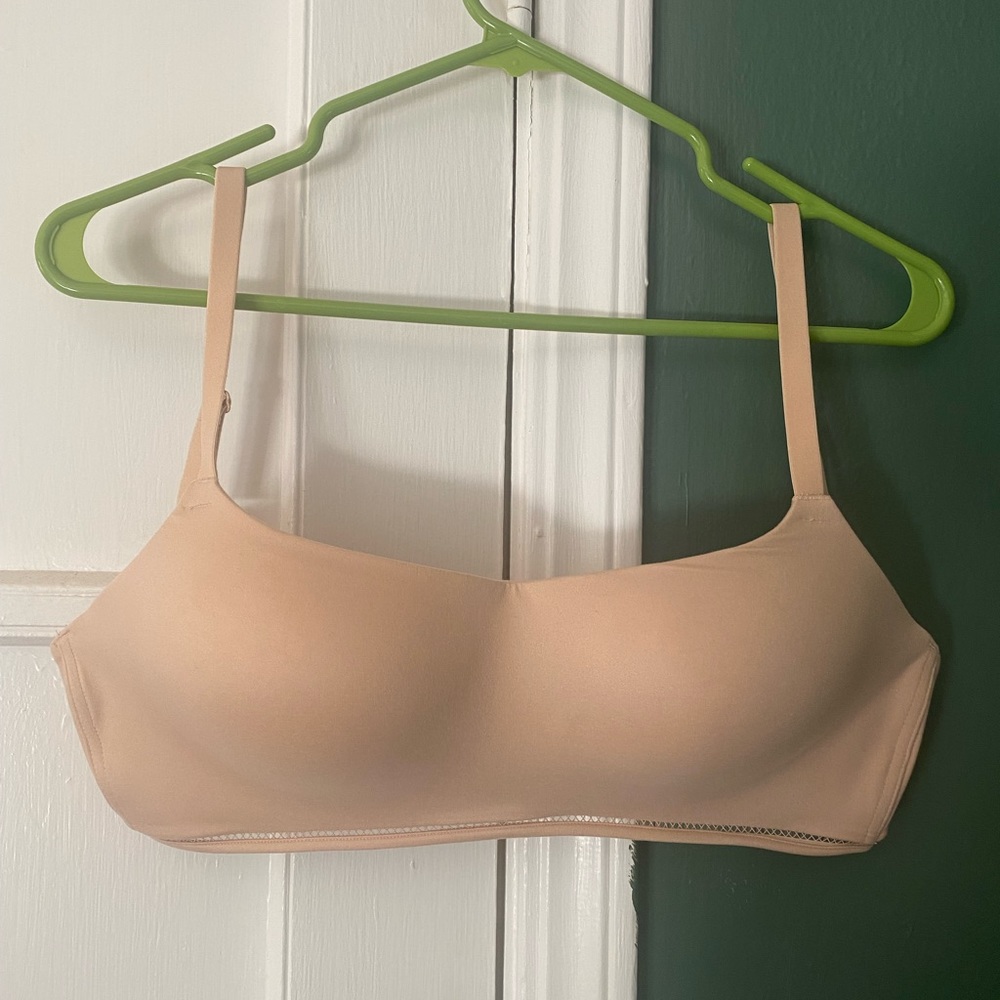 Wirefree Balconette Bra Auden 32DD Beige